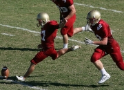 开云足球直播-布伦森主宰比赛走向，老鹰争冠战险胜灰熊