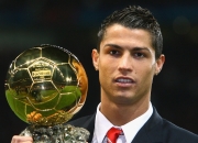 开云APP-格列兹曼的独舞，在波兰与南非的碰撞中，唯一的光亮