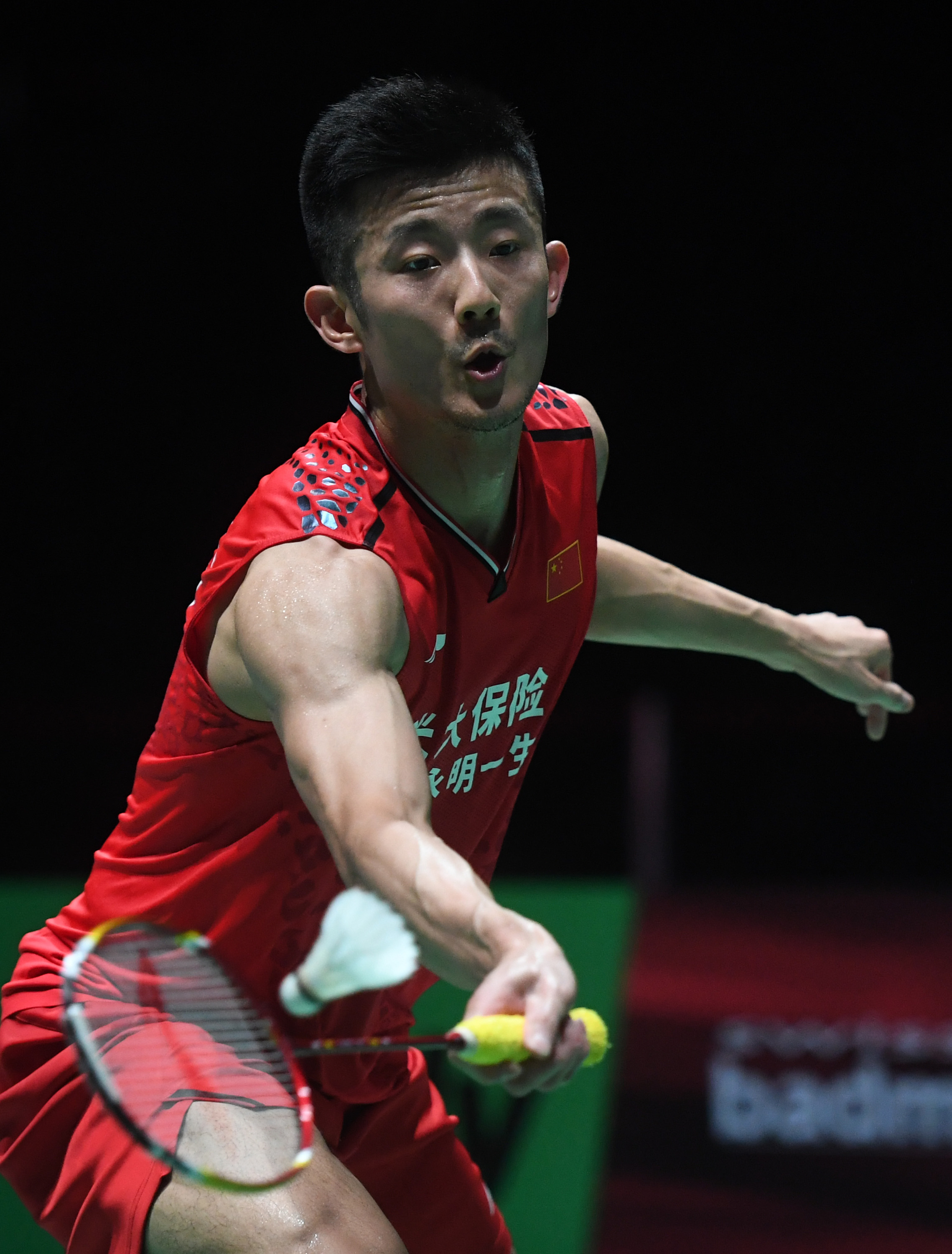 包含韩国羽毛球队轻取中国羽毛球队，谌龙爆发神勇的词条