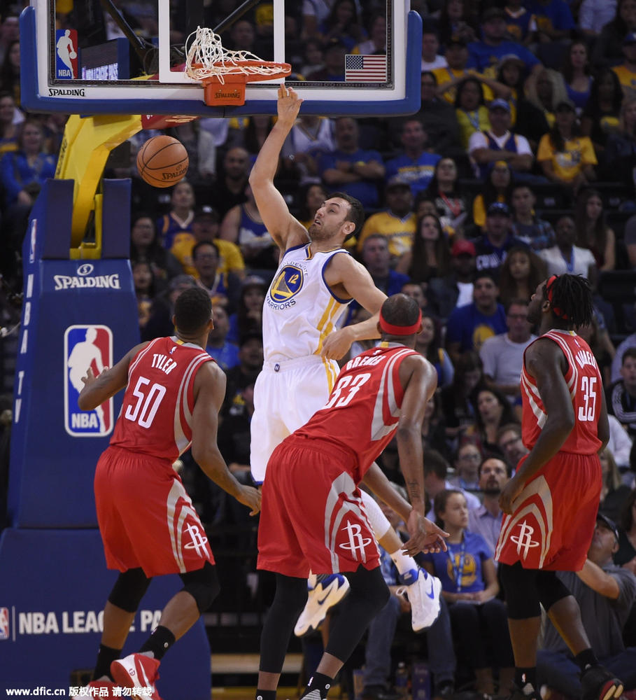 勇士完胜火箭，巴图姆三分雨点燃全场的简单介绍