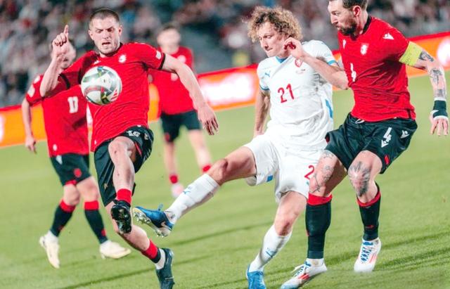 格鲁吉亚队在欧国联赛中大获奇胜 格鲁吉亚队在欧国联赛中大获奇胜