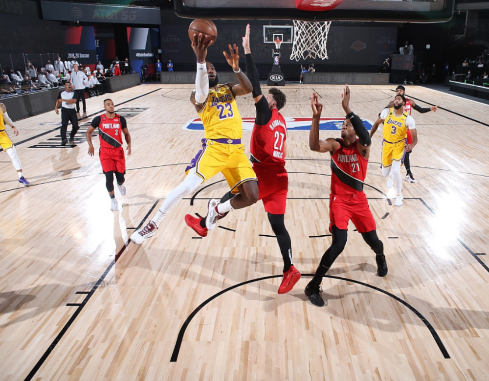 比分激烈反转运动员一决胜负的简单介绍