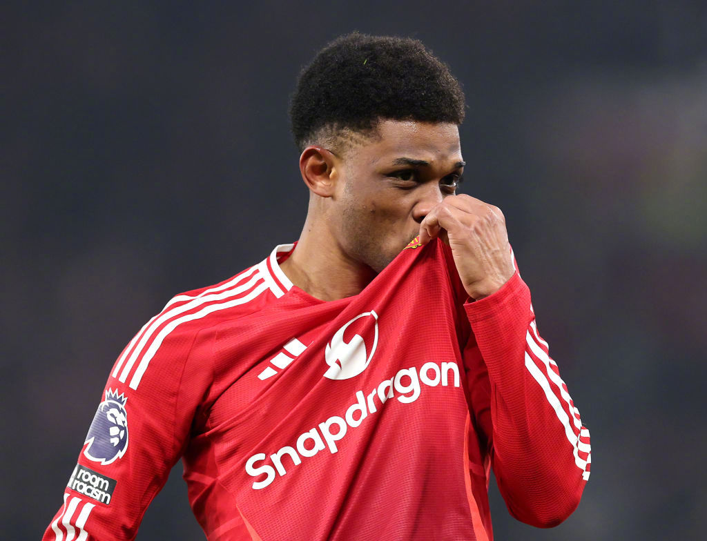 关于南安普顿主场惊险胜利,庆祝胜利的信息 关于南安普顿主场惊险胜利,庆祝胜利的信息