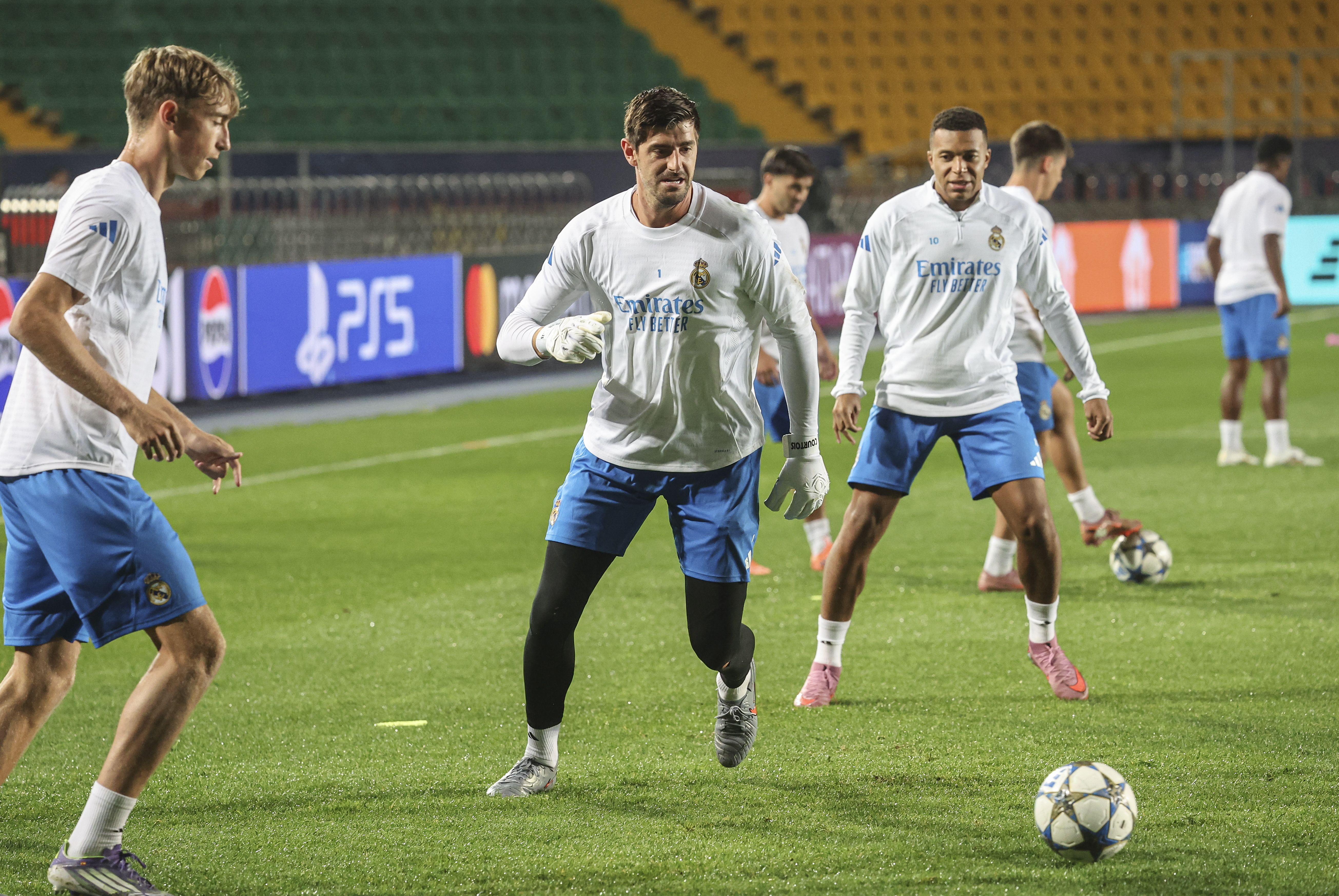 皇马队员集体休息,备战重要联赛 皇马队员集体休息,备战重要联赛