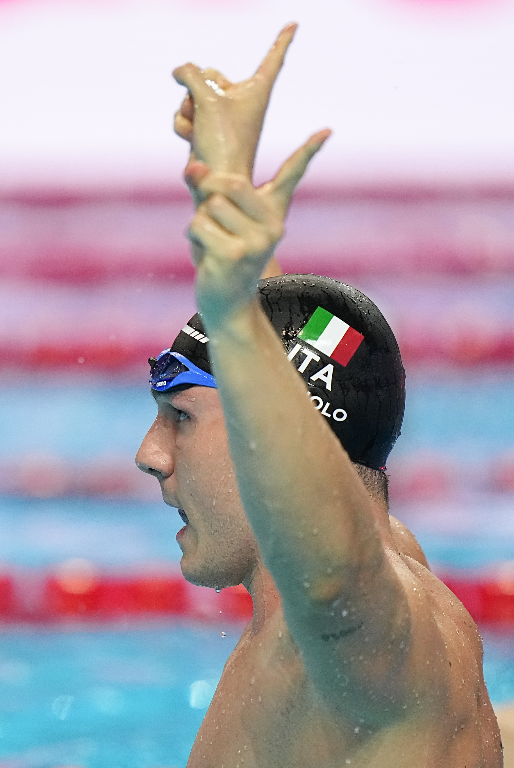 短池游泳决赛:美国选手破纪录 短池游泳决赛:美国选手破纪录