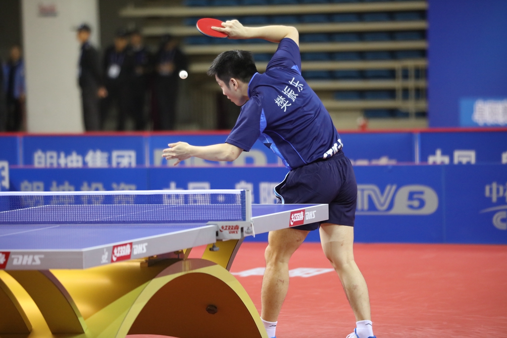 南昌八一战胜劲旅，球迷疯狂欢呼