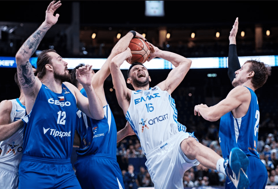 中国男篮爆冷尼克斯,凯尔·库兹马高光表现的简单介绍 中国男篮爆冷尼克斯,凯尔·库兹马高光表现的简单介绍