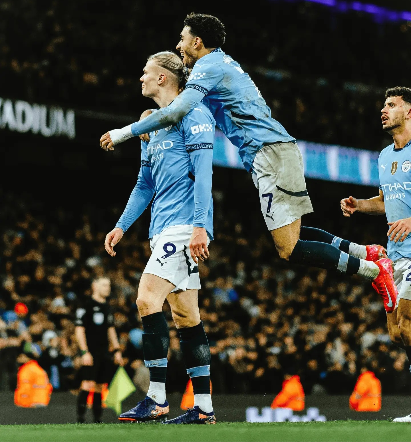 英格兰碾压乌克兰，哈兰德带队取胜