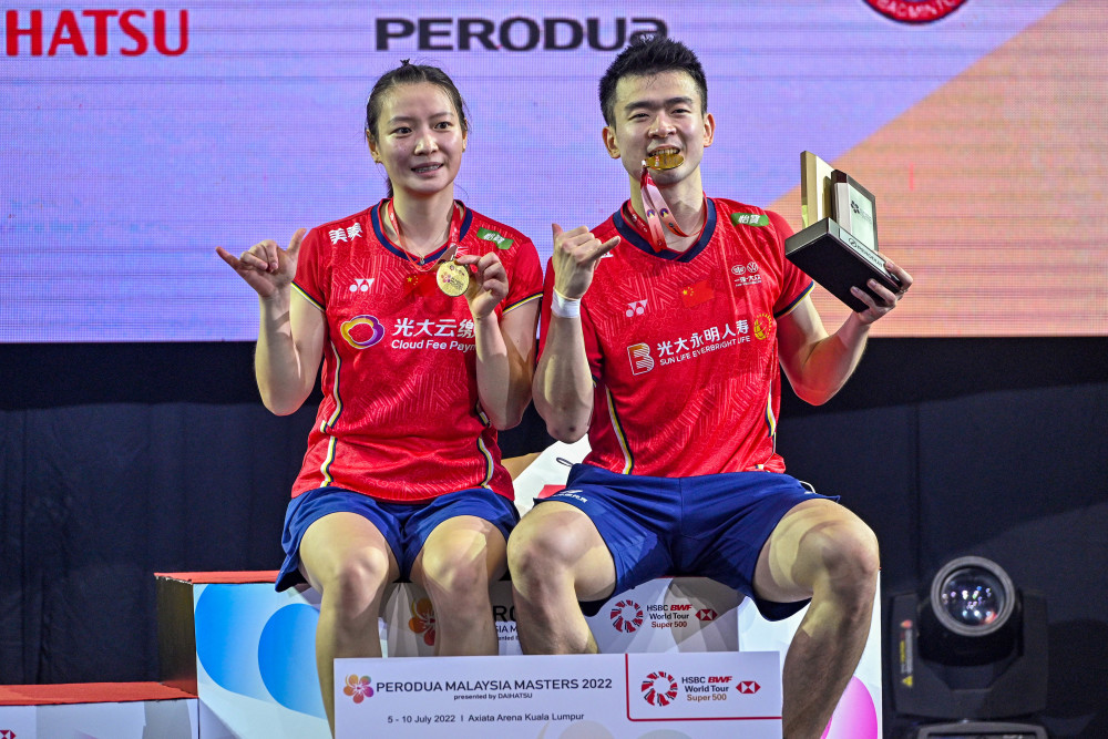 包含泰国队碾压马来西亚队，郑思维惊艳四座的词条