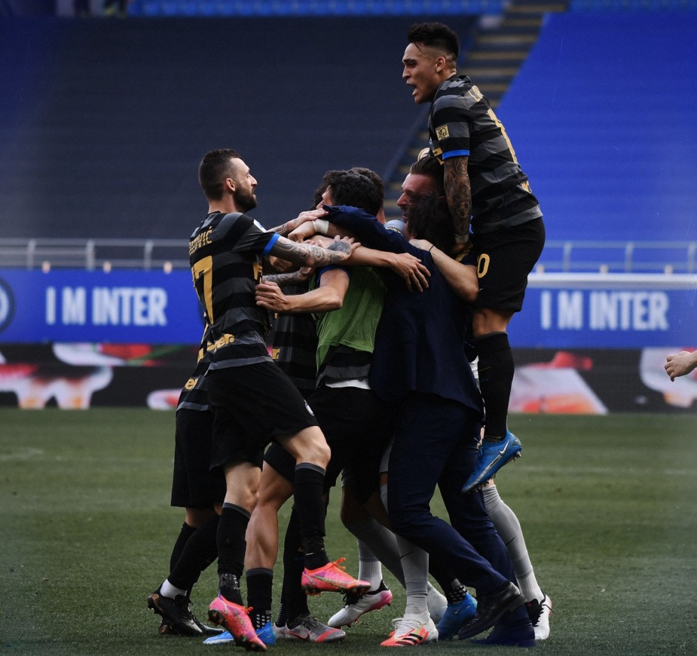 中国翻盘马德里竞技，阿什拉夫点燃赛场