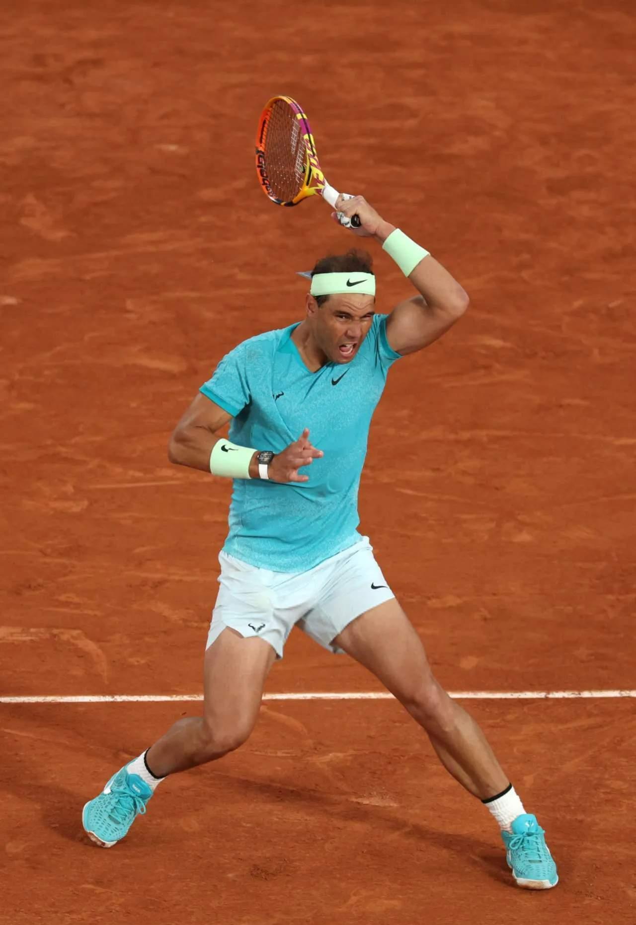 法国网球队鏖战意大利网球队，纳达尔送出助攻