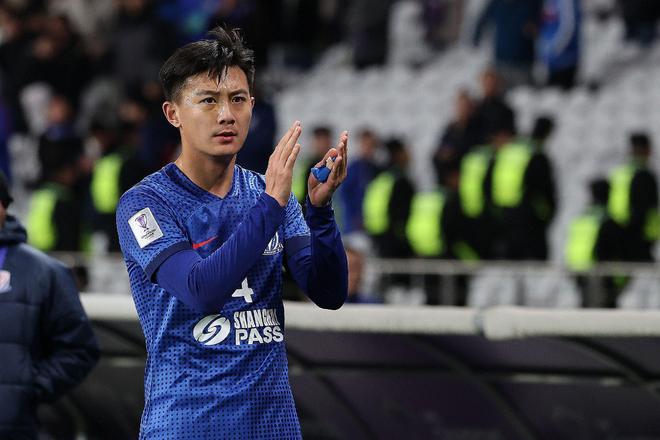 包含汉诺威后卫伤愈复出，或将出战下一场比赛的词条