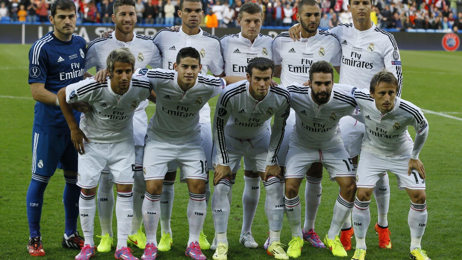 从巴西掀翻爱尔兰到京多安压力爆发,足球场上的唯一性瞬间